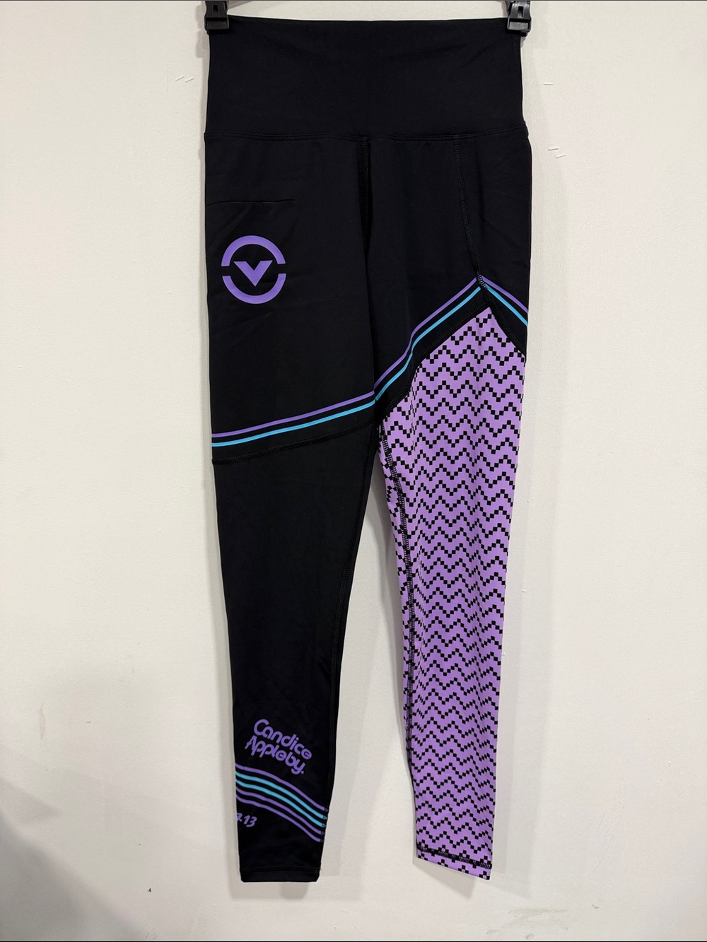 Virus Candice Appleby leggings Size Small